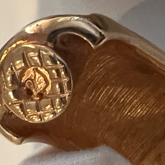 Vintage Swarovski Crystal Earrings Black Enamel and Gold-Tone Swan Marked - Picture 12 of 12